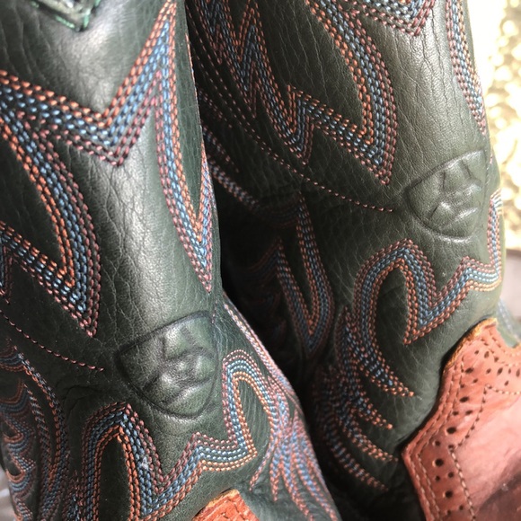 Ariat cowboy boots - Picture 2 of 12